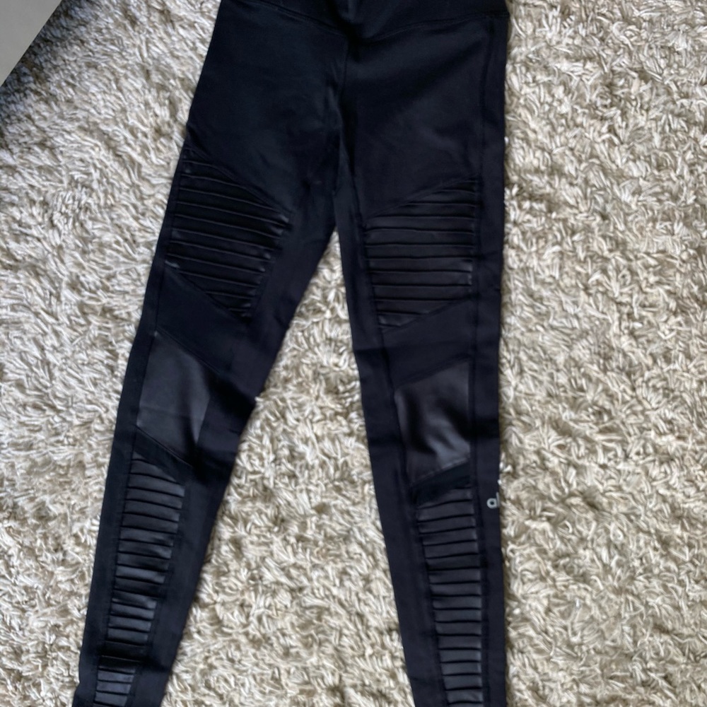 Alo moto leggings